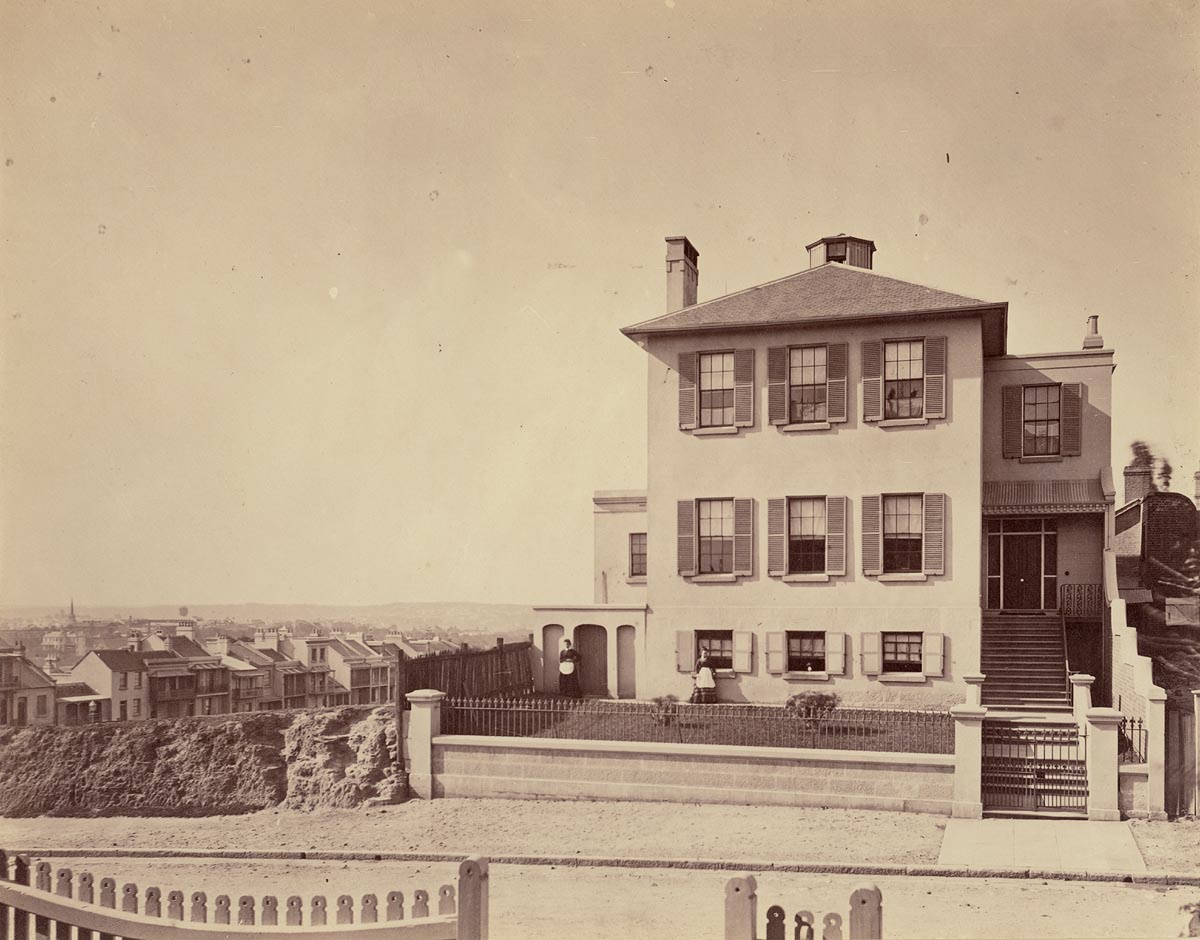 Photograph showing Hilton Villa in Darlinghurst